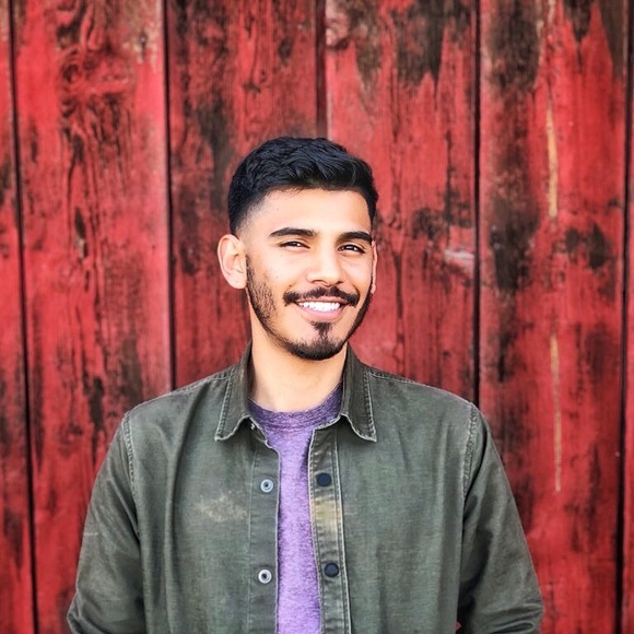 Meet your Posher, Francisco - Picture 1 of 2